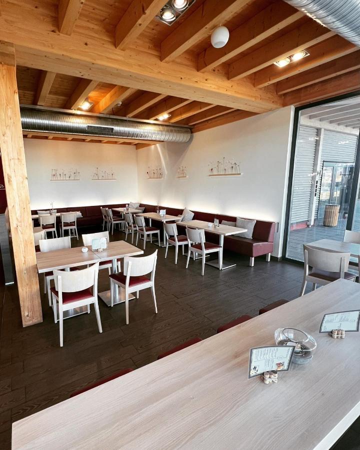 Auszeit Cafe & Hotel Oberwornitz Bagian luar foto