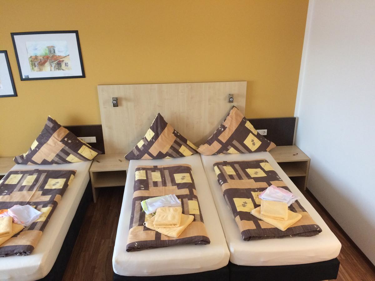 Auszeit Cafe & Hotel Oberwornitz Bagian luar foto