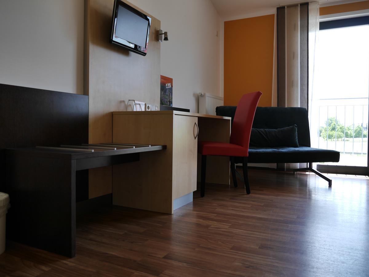 Auszeit Cafe & Hotel Oberwornitz Bagian luar foto